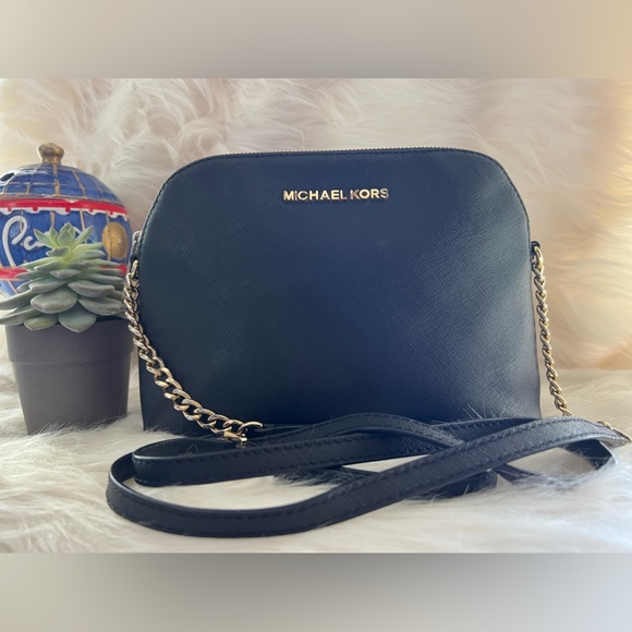 MICHAEL Michael Kors Handbags - **PRE LOVED**  Michael Kors Cindy Saffiano Dome Crossbody